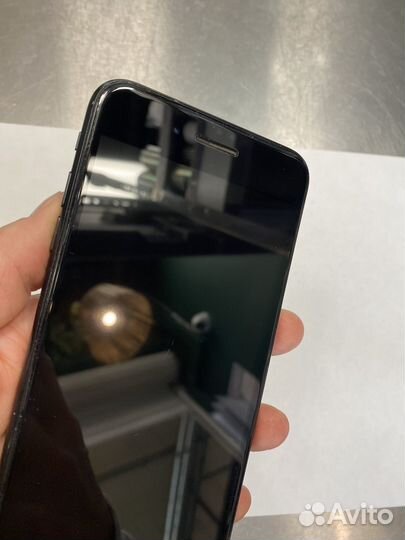 Телефон iPhone 7 plus 32gb