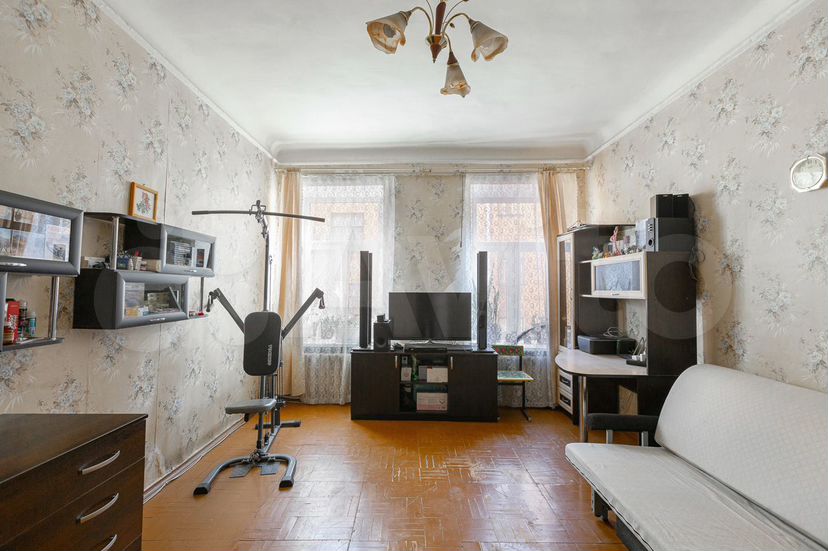 5-к. квартира, 100 м², 4/6 эт.