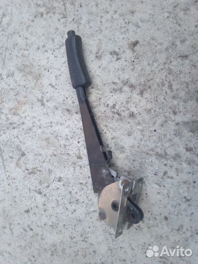 Рычаг стояночного тормоза Лада 2108