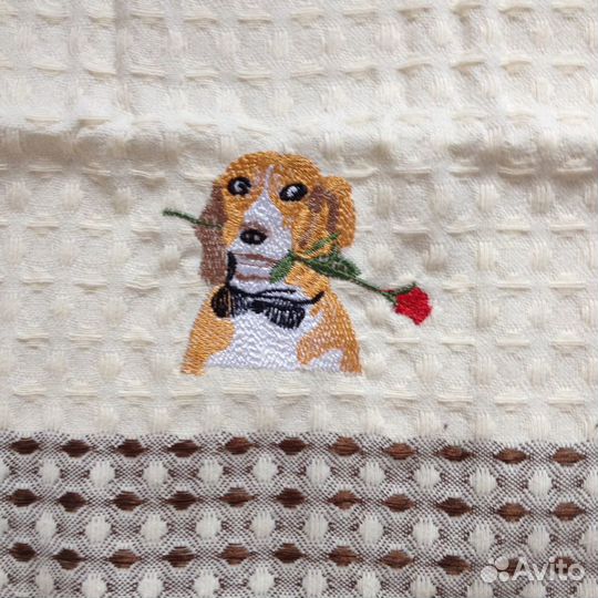 Полотенце с вышивкой