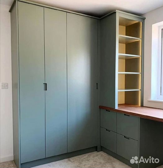 Шкаф распашной на заказ в рассрочку