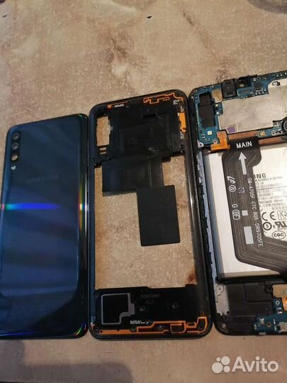 Смартфоны в разборе,запчасти