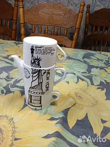 Чайник заварочный с двумя кружками 