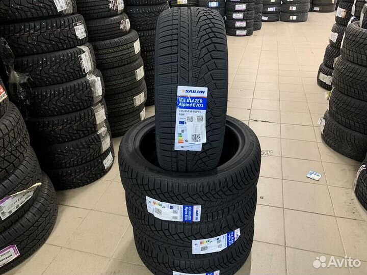 Sailun Ice Blazer Alpine EVO1 225/45 R18 95V