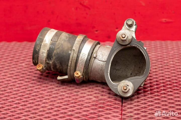 Патрубок интеркулера правый Toyota Land Cruiser