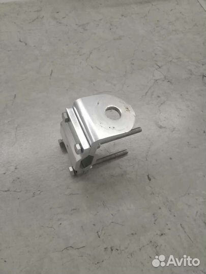 Крепление на рейлинг