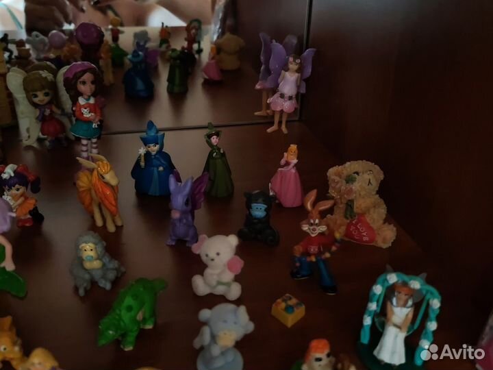 Игрушки из киндера и ландрин