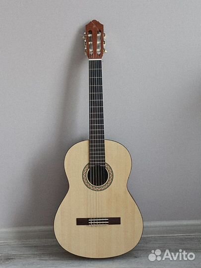 Классическая гитара Yamaha C40М