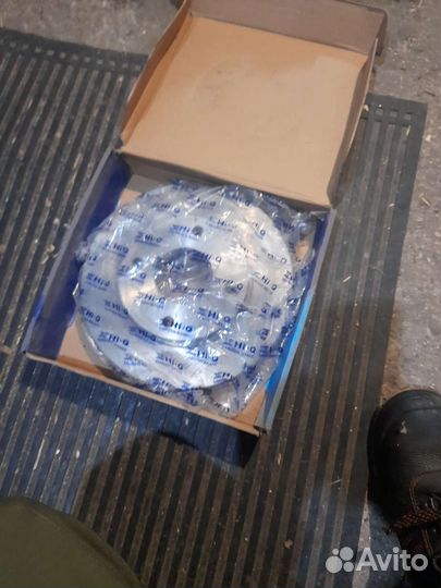 Тормозные диски с разболтовкой 114,3 4