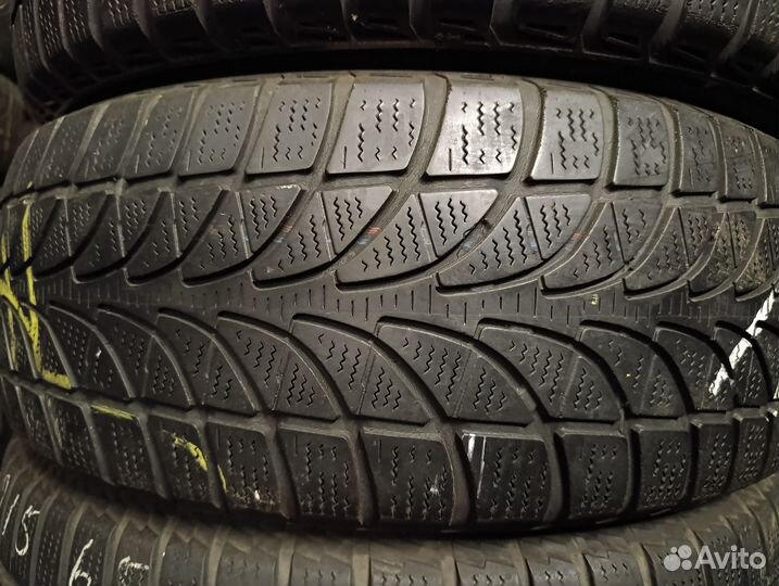 Bridgestone Blizzak LM-32 215/60 R16 W