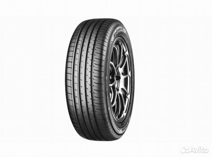 Yokohama BluEarth-XT AE61 215/65 R16 98H