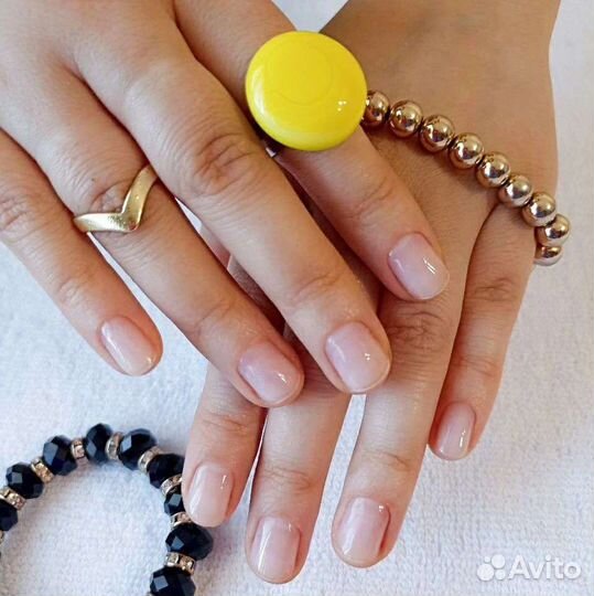 Маникюр, педикюр, гель-лак