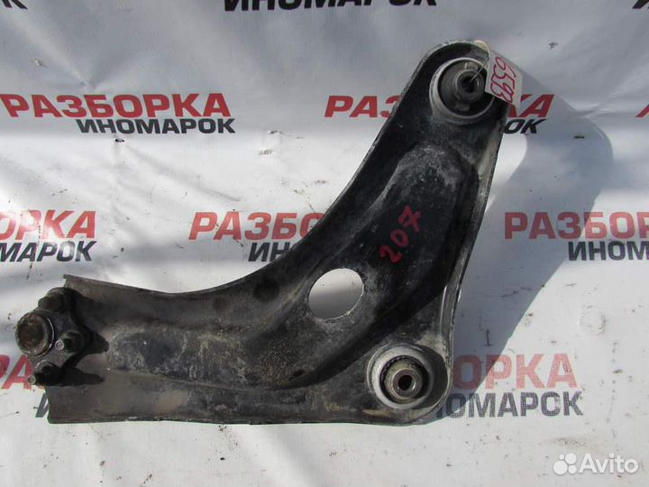 Рычаг передний нижний левый для Peugeot 200 207 20