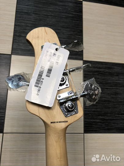 Бас-гитара sterling StingRay Mint Green