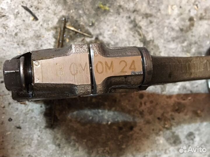 Поршня с шатунами, поршня на Субару ej204