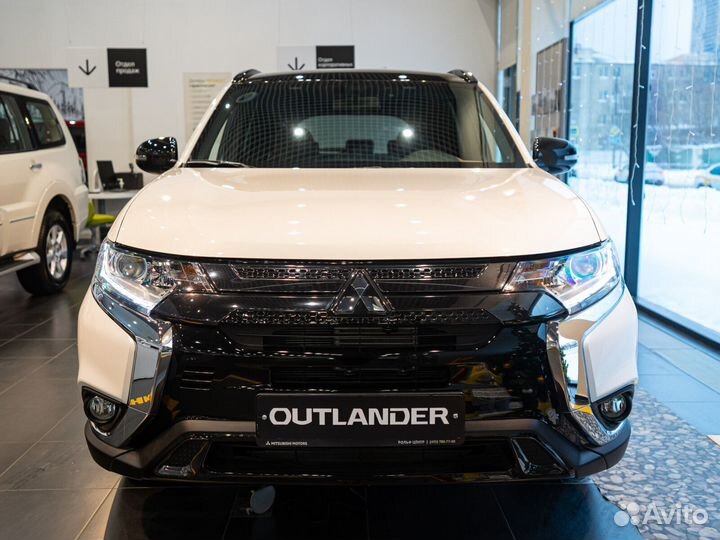 Mitsubishi Outlander 2.0 CVT, 2022