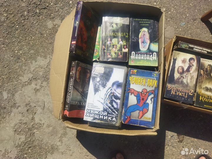 Видеомагнитофон LG CC250TW