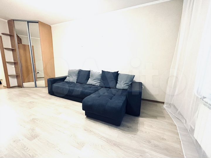 2-к. квартира, 50 м², 8/9 эт.
