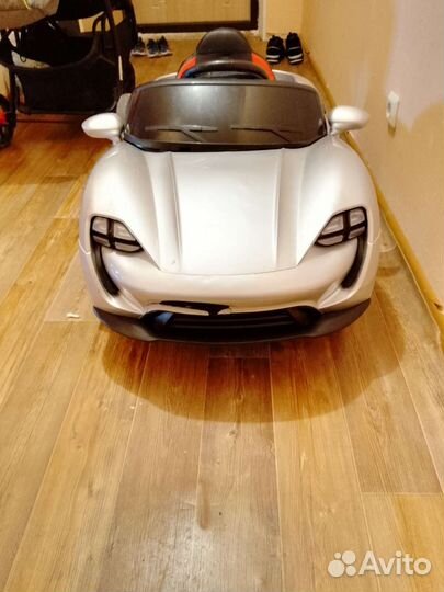 Детский электромобиль