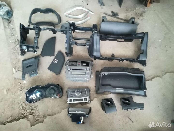 Панель приборов по частям Toyota Corolla E150