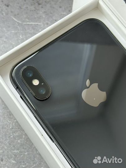 iPhone X, 64 ГБ