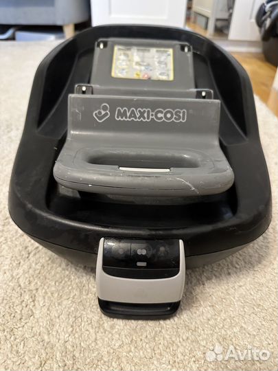 База maxi cosi family fix