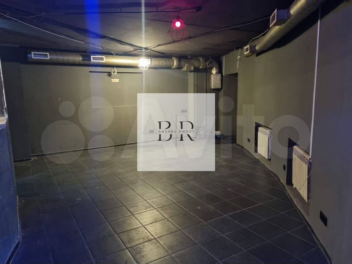 Свободного назначения, 90 м²