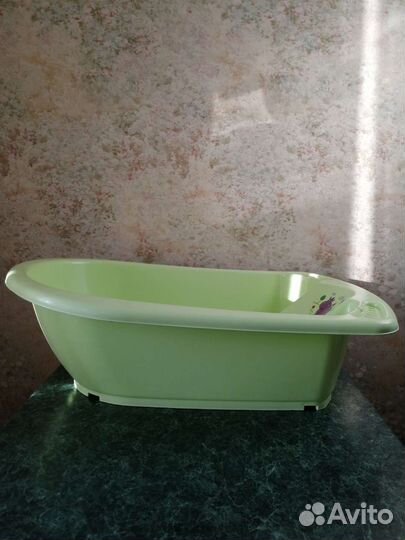 Ванночка для купания с горкой