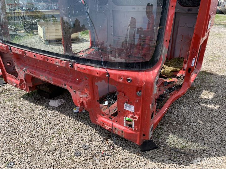 Четверть кабины левая передняя часть Renault T