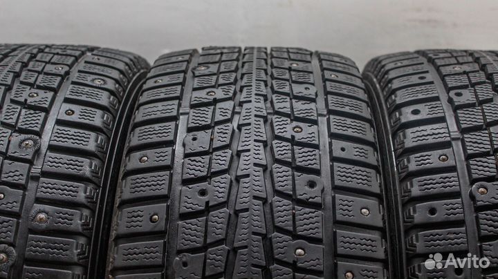 Dunlop SP Winter Ice 01 205/55 R16 94T
