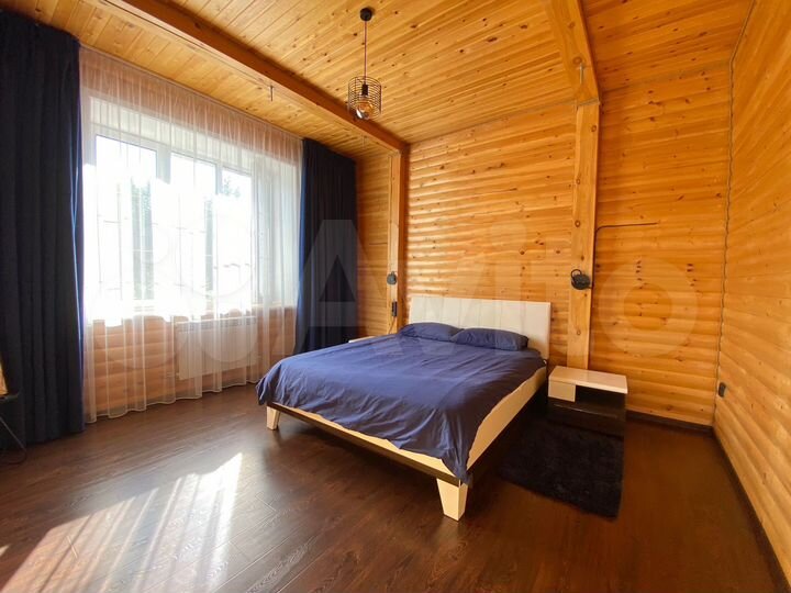 Коттедж 236 м² на участке 28 сот.