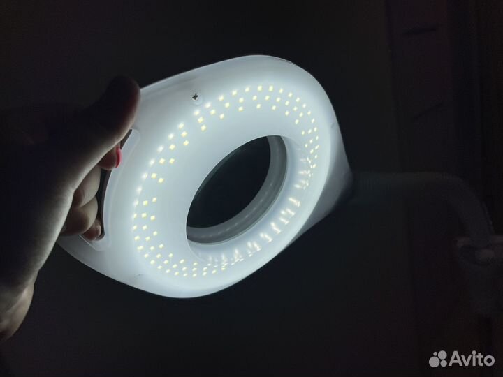 Ulnoff Лампа лупа косметологическая 160 см