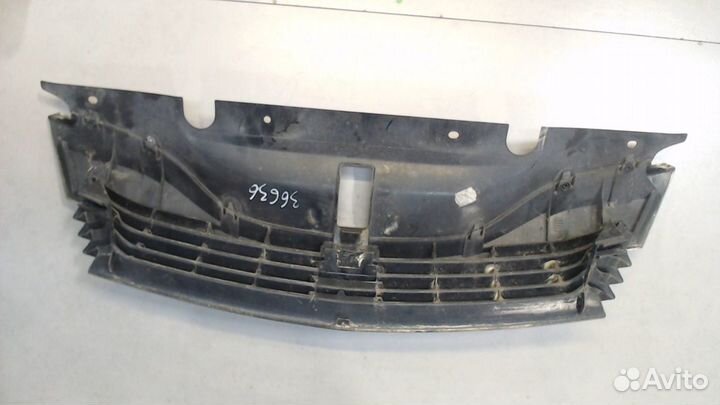 Решетка радиатора Renault Laguna 2, 2003