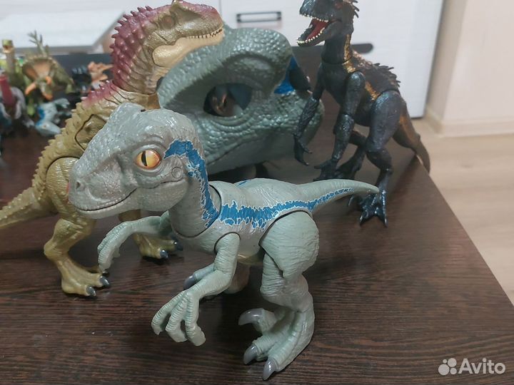 Динозавры jurassic world