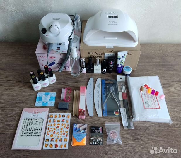 Наборы для маникюра новые
