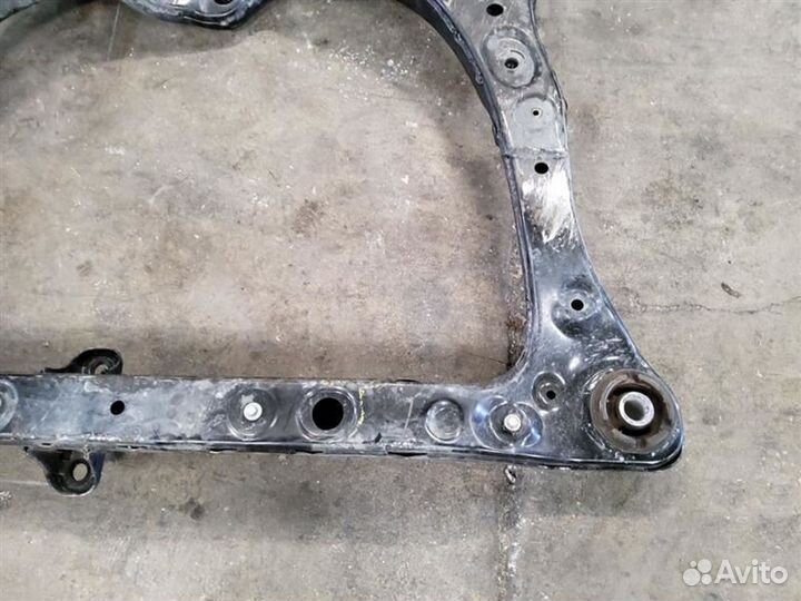 Подрамник передний тойота камри