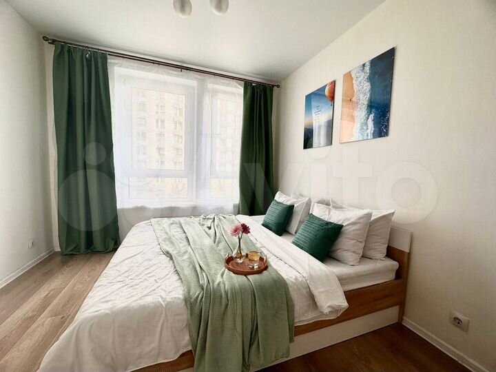 2-к. квартира, 76 м², 3/33 эт.