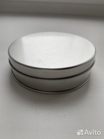 Жестяная круглая коробка 9,5 см диаметр