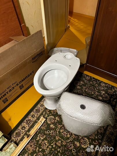 Унитаз с бачком новый