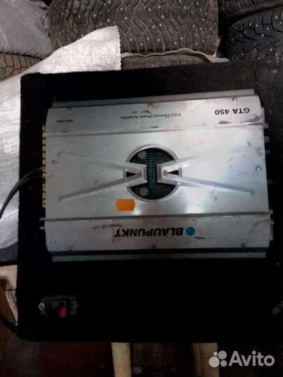 Сабвуфер и усилитель в автомобиль