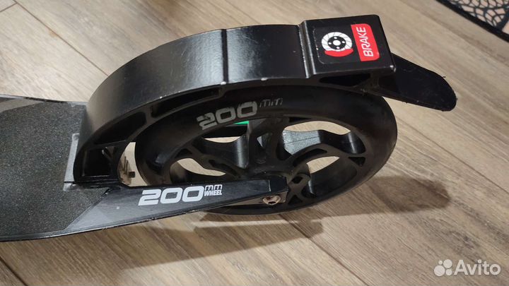 Самокат roces 200