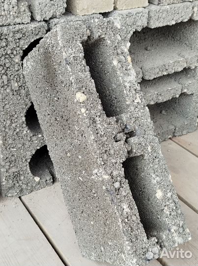 Блок строительный отсевно-керамзитовый