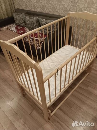 Детская кроватка