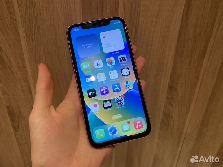 iPhone Xr, 64 ГБ