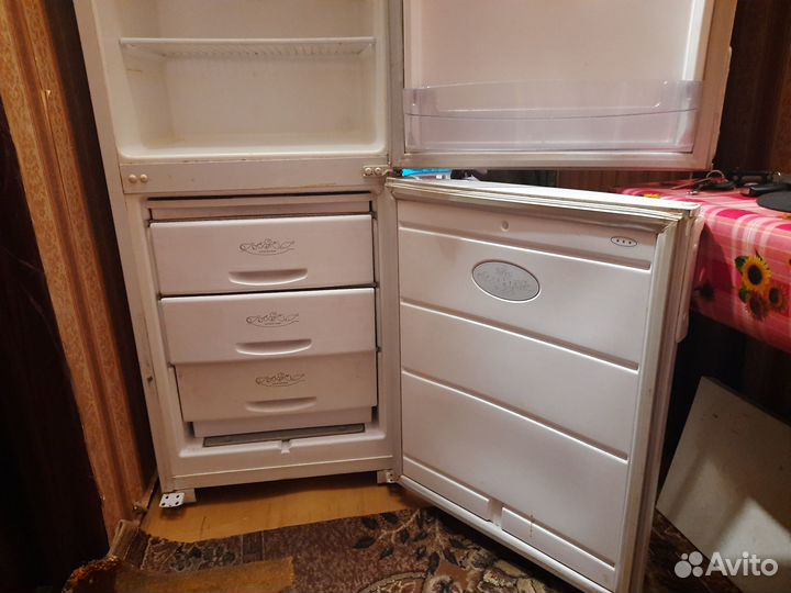 Холодильник двухкамерный Бирюса 228C-3