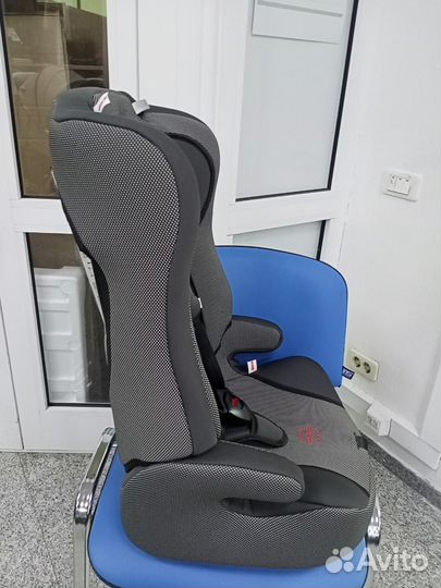 Универсальное автокресло