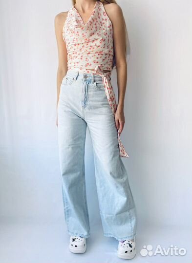 Женские джинсы