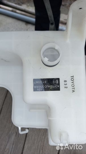 Бачок стеклоомывателя