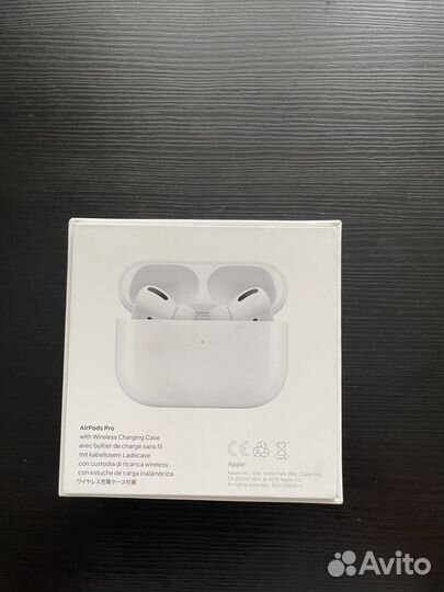 Коробка от Apple AirPods Pro