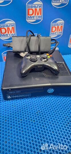 Я) игровая приставка Xbox 360